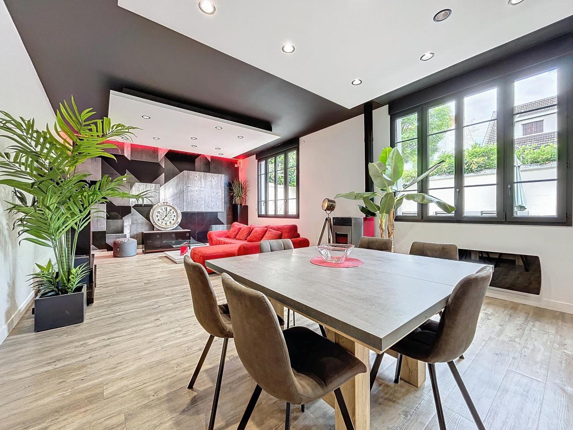 Loft Terrasse Avec Spa Proche Centre Historique Montluçon المظهر الخارجي الصورة